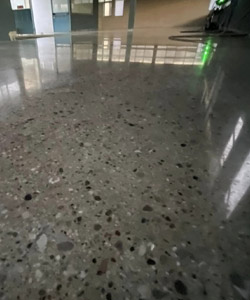 pavimenti in cemento lucidato Lombardia